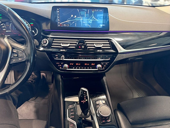 BMW 530e 16 of 16