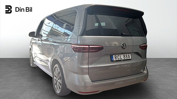 Volkswagen Multivan 3 of 5