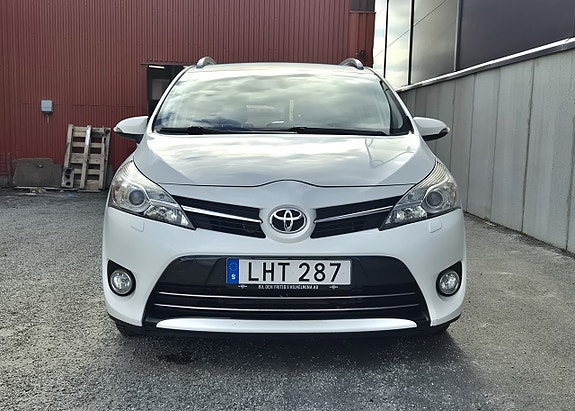 Toyota Verso 5 of 5