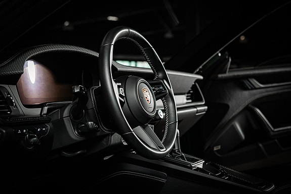 Porsche 992 21 of 30