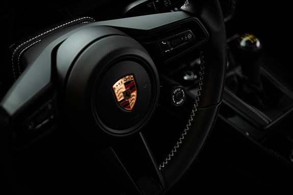 Porsche 992 22 of 30