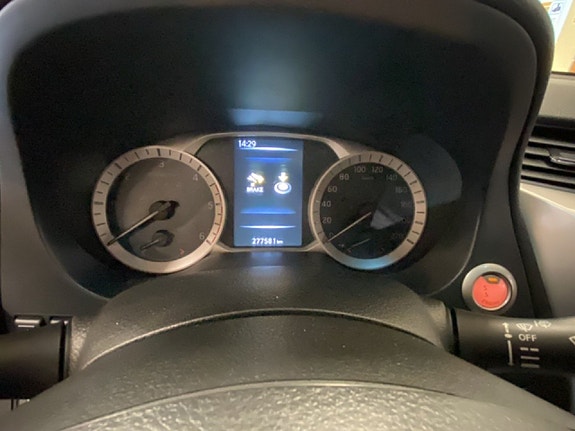Nissan Navara 10 of 23