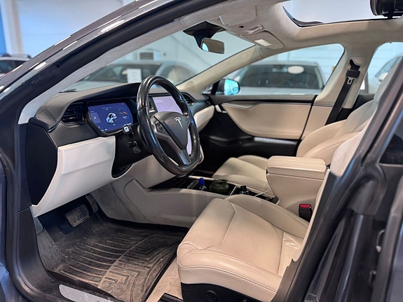 Tesla Model S 13 of 14