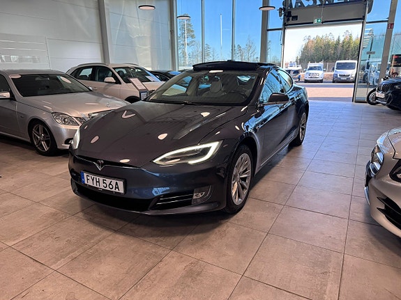 Tesla Model S 3 of 14