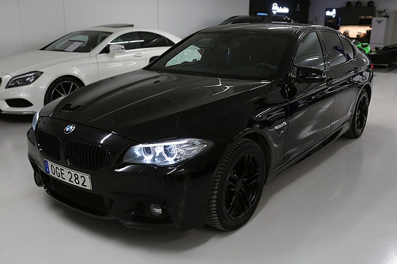 BMW 520d 2 of 5