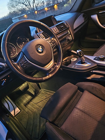 BMW 118d 8 of 8