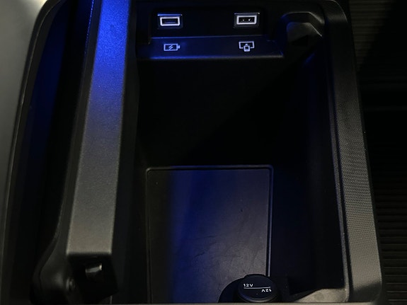 Peugeot e-3008 27 of 30