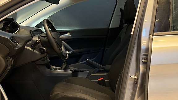 Peugeot 308 SW 11 of 22