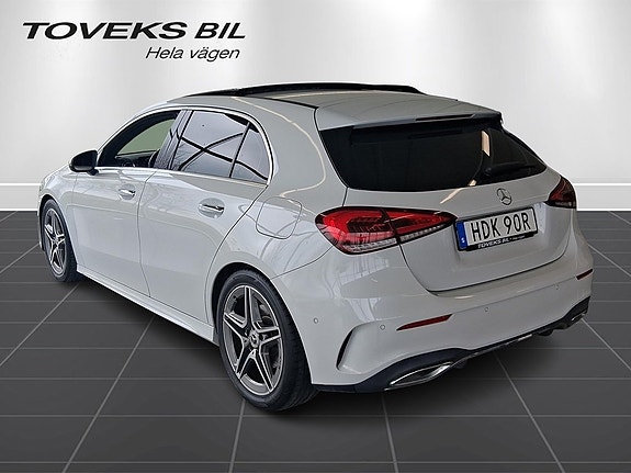 Mercedes-Benz A200 2 of 5