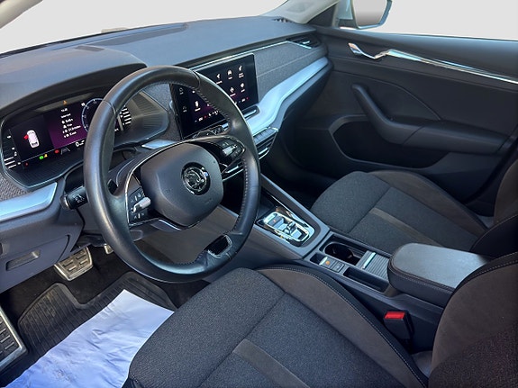 Skoda Octavia Scout 8 of 19