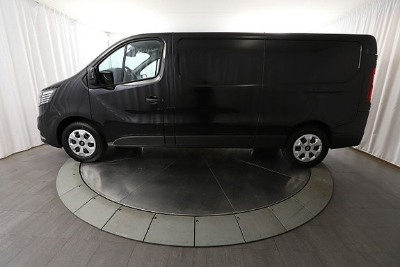 Renault Trafic 7 of 10