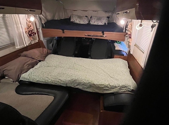 LMC i 585 Comfort Taksäng B-körkort 1-år garanti 18 of 23