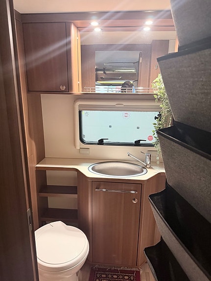 LMC i 585 Comfort Taksäng B-körkort 1-år garanti 21 of 23