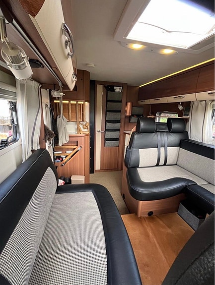 LMC i 585 Comfort Taksäng B-körkort 1-år garanti 16 of 23
