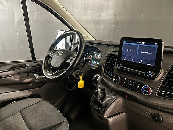 Ford Transit Custom 13 of 17