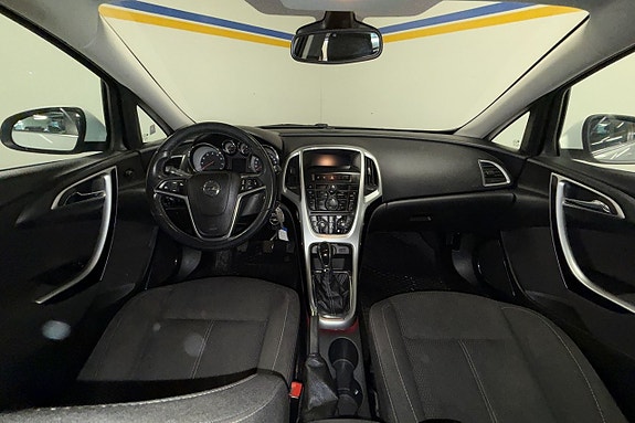 Opel Astra 9 of 30
