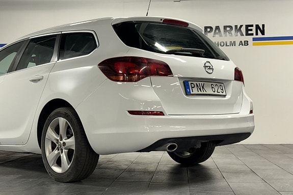 Opel Astra 8 of 30
