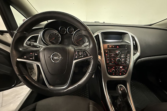 Opel Astra 19 of 30