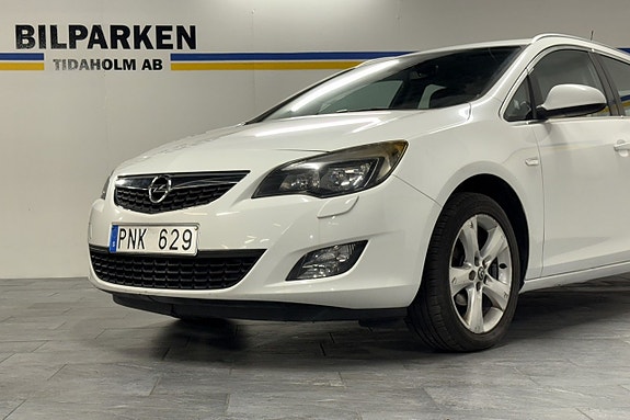 Opel Astra 2 of 5