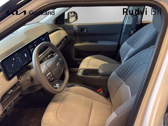 Kia EV3 8 of 14