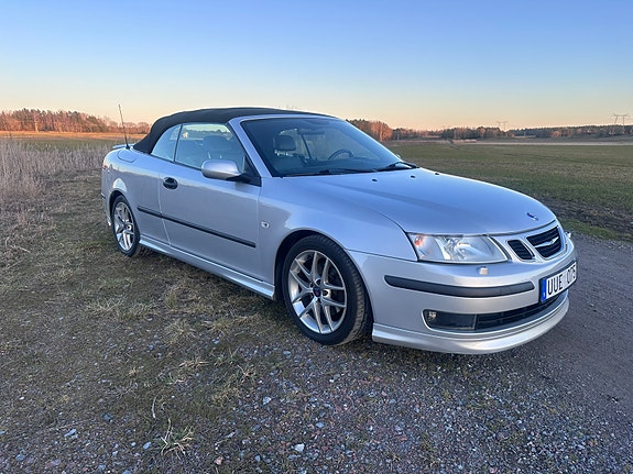 Saab 9-3 2 of 5