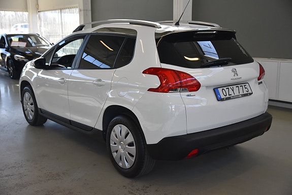 Peugeot 2008 4 of 5
