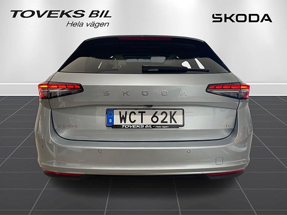 Skoda Superb 4 of 5