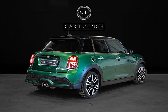 MINI Cooper S 4 of 17