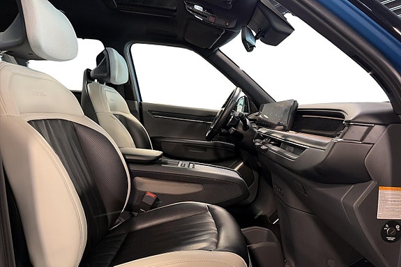 Kia EV9 14 of 30