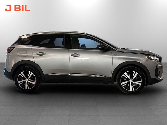 Peugeot 3008 16 of 18