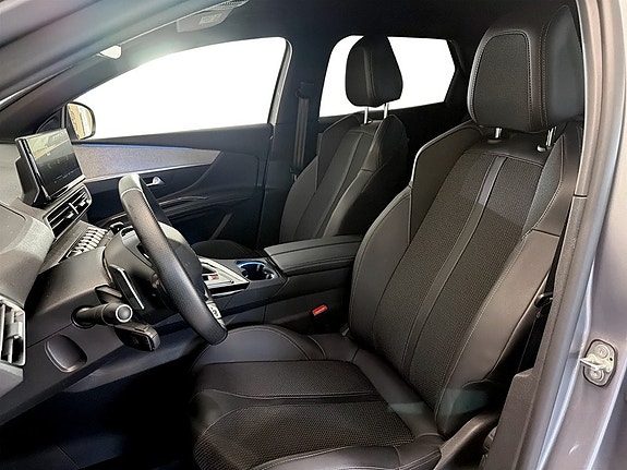 Peugeot 3008 4 of 5