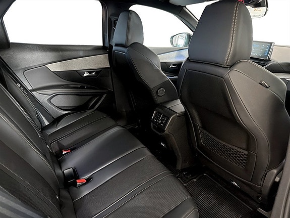 Peugeot 3008 15 of 18