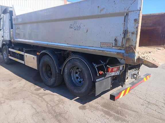 Tippbil Volvo FM 10.8 6x2 I-Shift -2012 via auktion 24 of 27