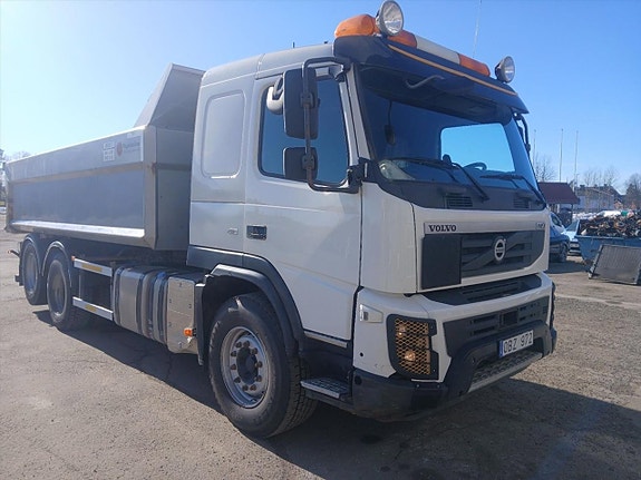 Tippbil Volvo FM 10.8 6x2 I-Shift -2012 via auktion