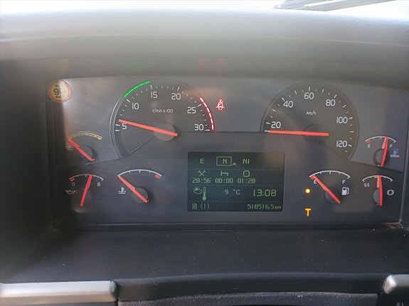 Tippbil Volvo FM 10.8 6x2 I-Shift -2012 via auktion 19 of 27