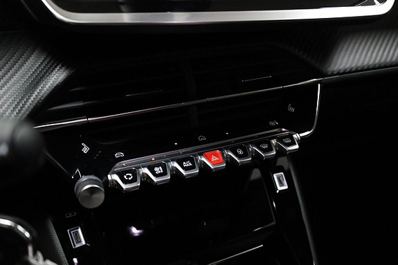 Peugeot 2008 22 of 25
