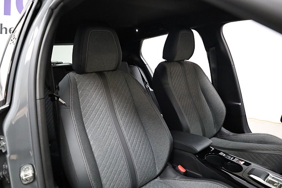 Peugeot 2008 18 of 25