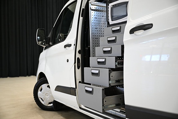 Ford Transit Custom 3 of 30