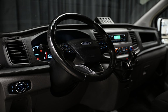 Ford Transit Custom 24 of 30