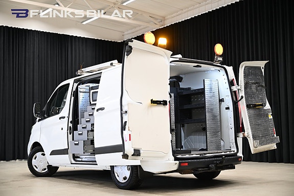 Ford Transit Custom 10 of 30