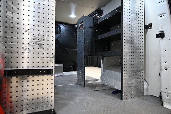 Ford Transit Custom 23 of 30