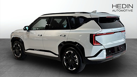 Kia EV5 3 of 26