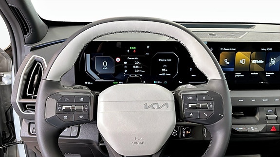 Kia EV5 13 of 26