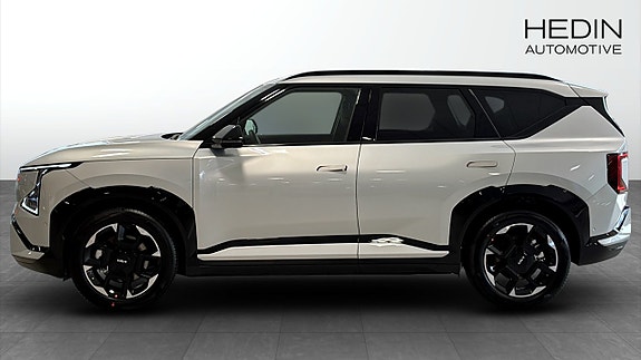 Kia EV5 2 of 26