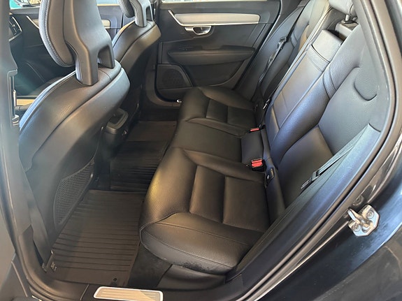 Volvo V90 9 of 16