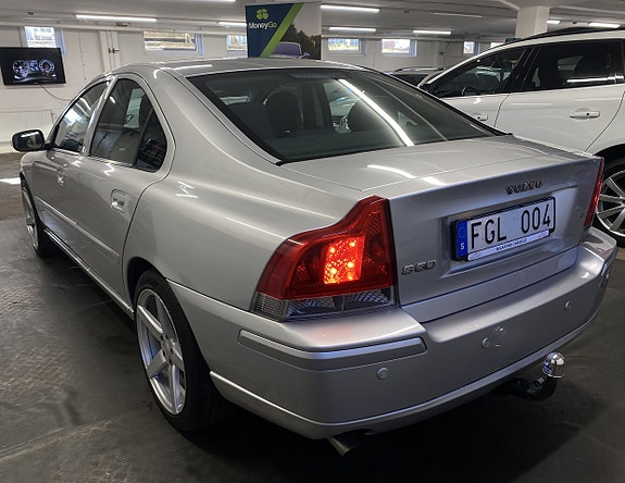 Volvo S60 5 of 5