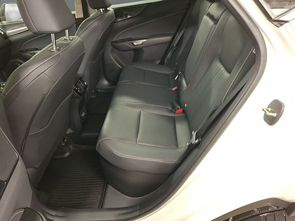 Lexus NX450h+ 8 of 12