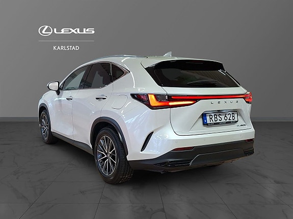 Lexus NX450h+ 2 of 12