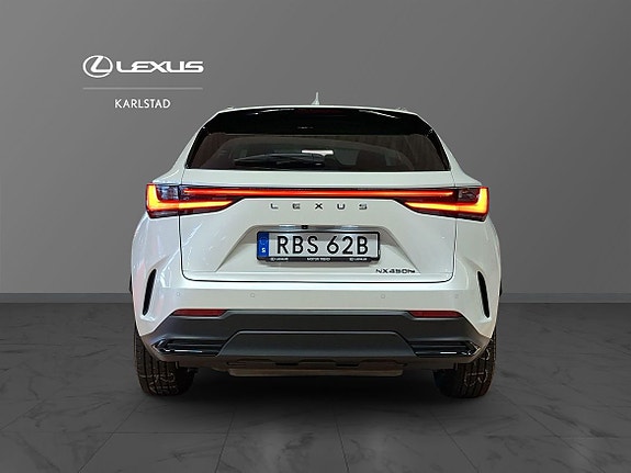 Lexus NX450h+ 4 of 12