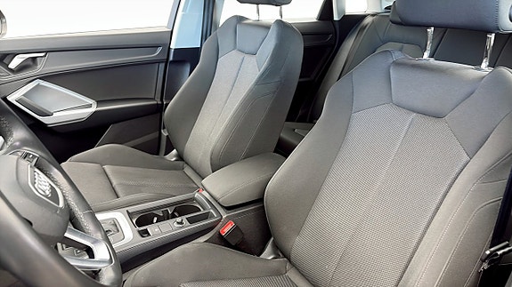 Audi Q3 8 of 13